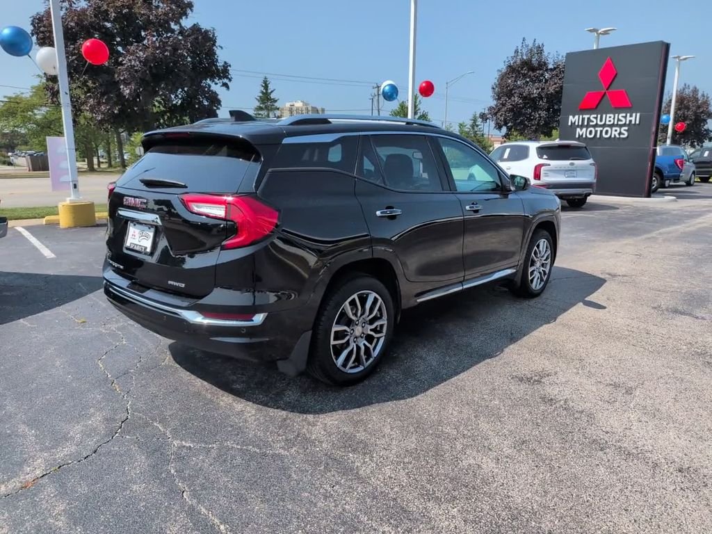 Used 2022 Black GMC Denali image 5