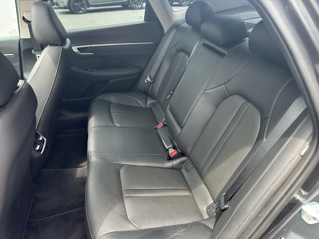Used 2023 Portofino Gray Hyundai Limited image 17