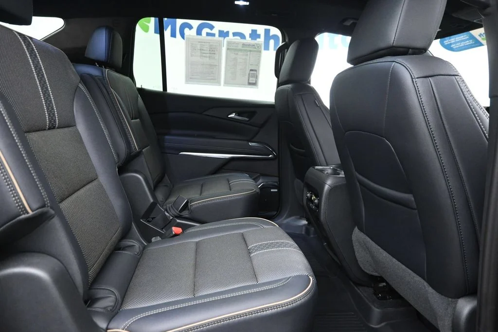 Used 2026 Red Chevrolet High Country image 10