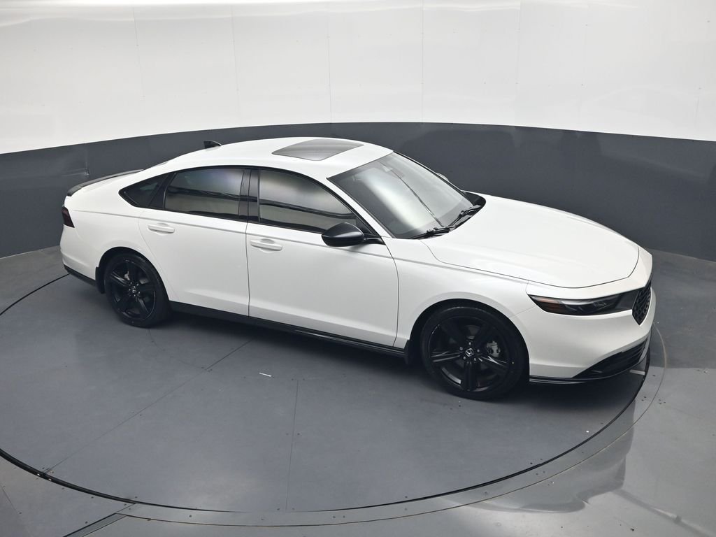Used 2023  Honda Sport-L image 22