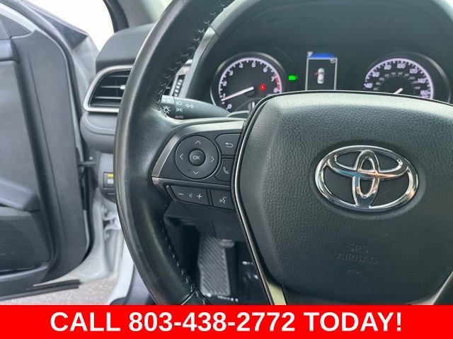 Used 2022 White Toyota SE image 20