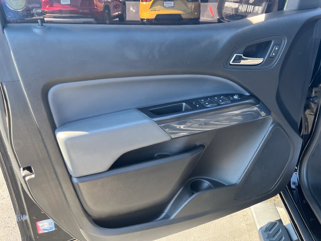 Used 2021 Black Chevrolet Z71 image 12