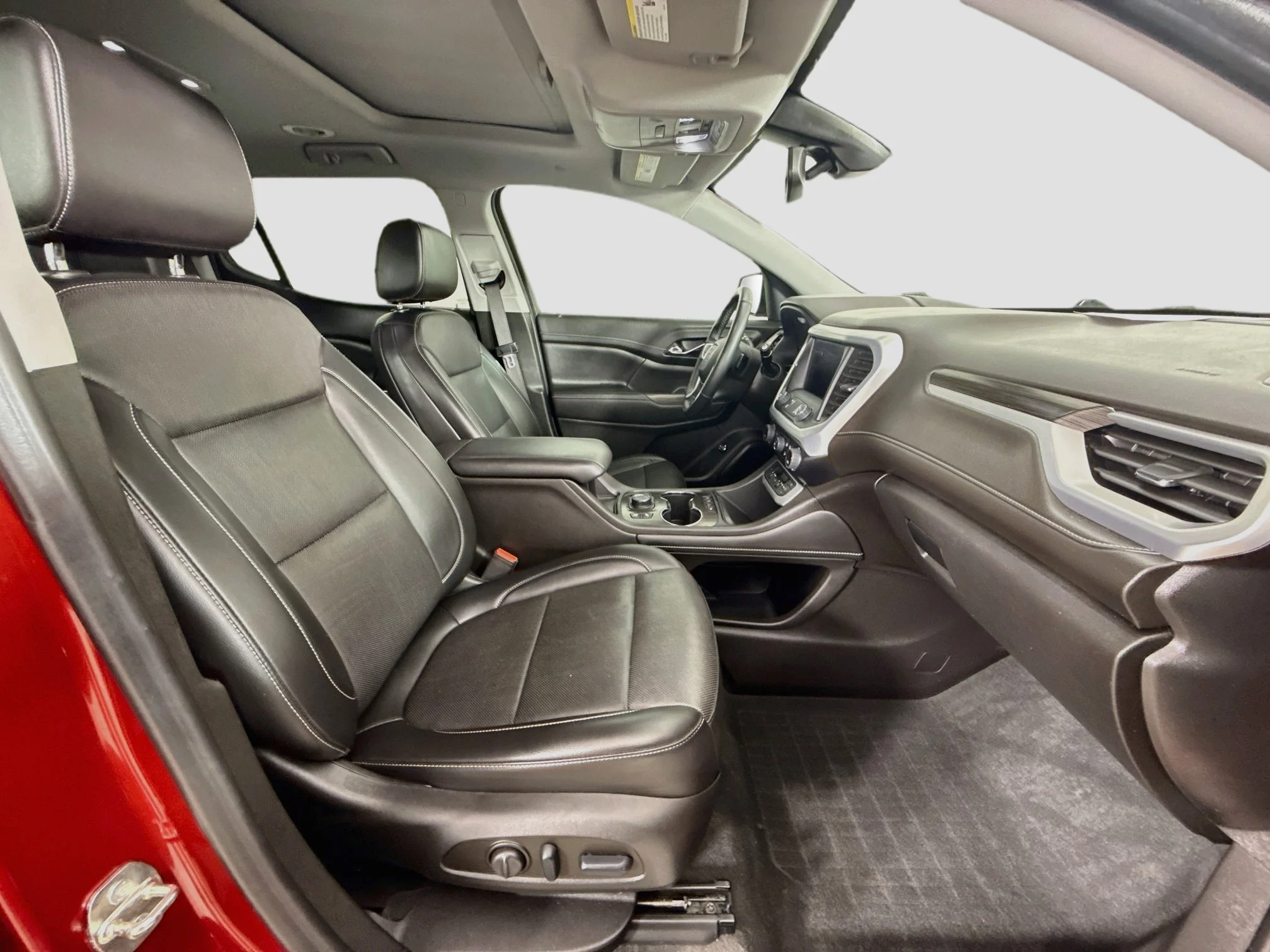 Used 2023 Volcanic Red Tintcoat GMC SLT image 33