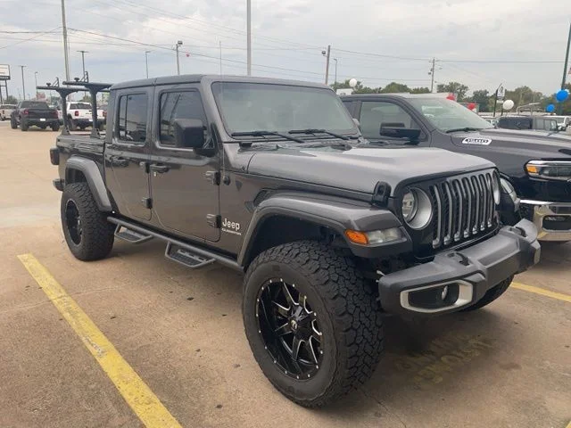 Used 2021 Gray Jeep Overland image 1