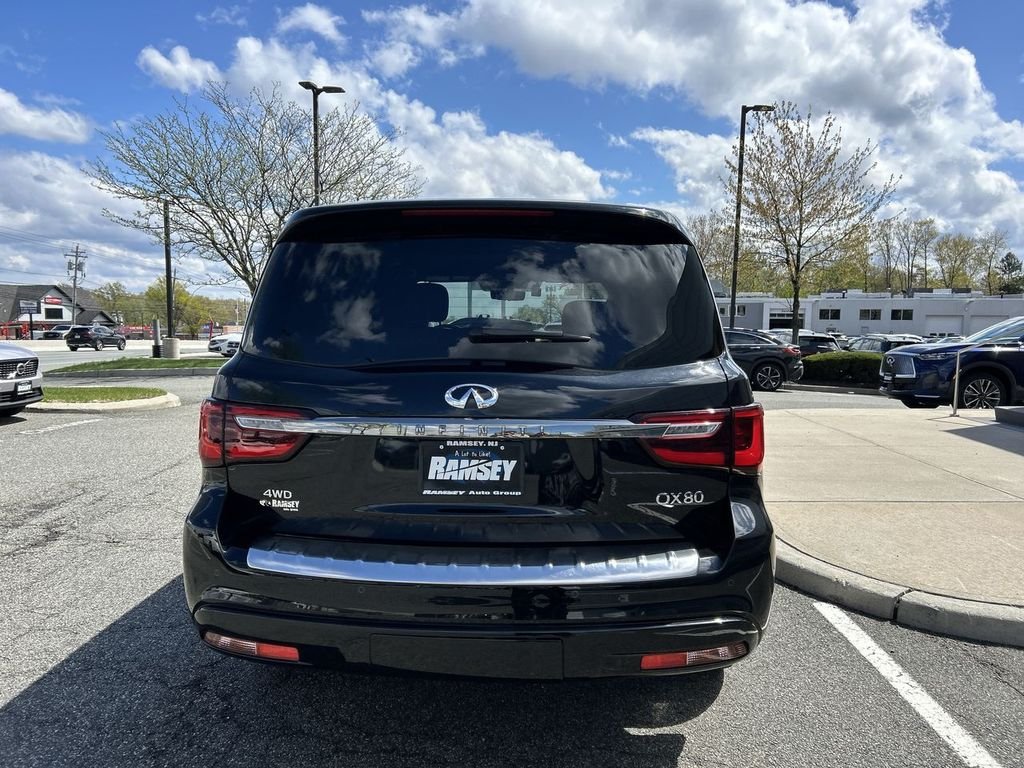 Certified Used 2024 Black INFINITI Sensory image 7