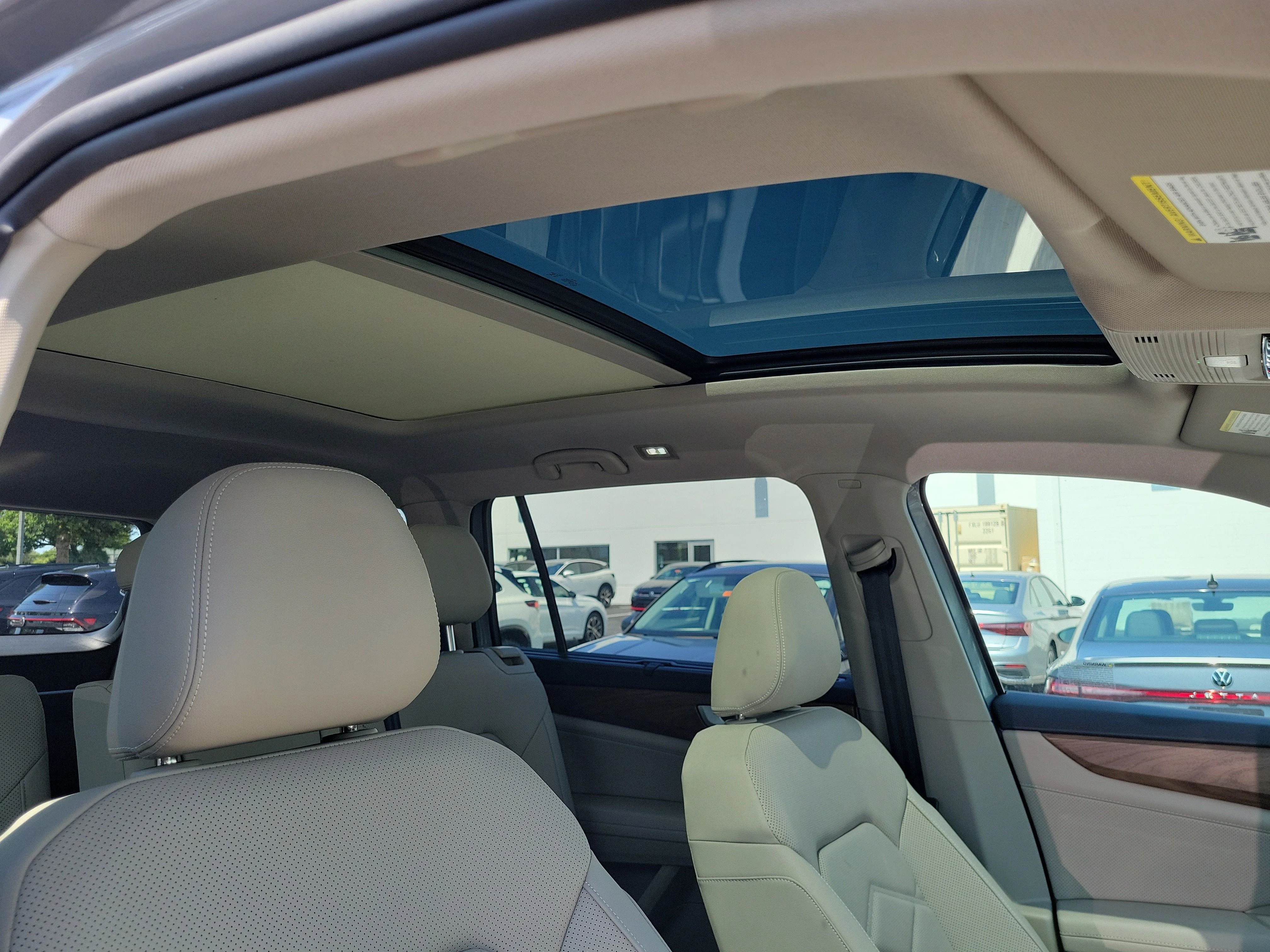 New 2026 Silver Volkswagen SE w/Technology image 9