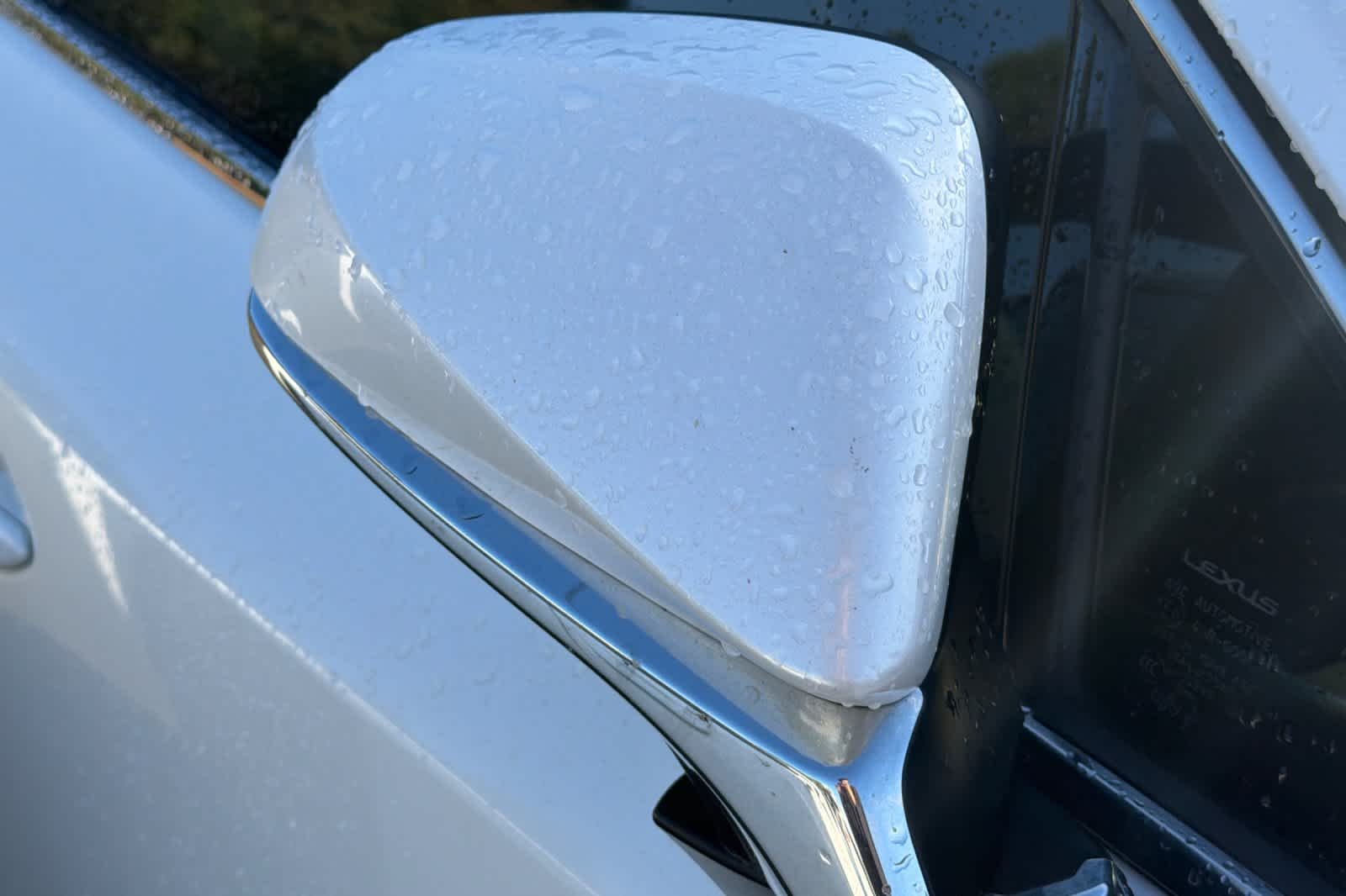 Used 2019 Eminent White Pearl Lexus  image 13
