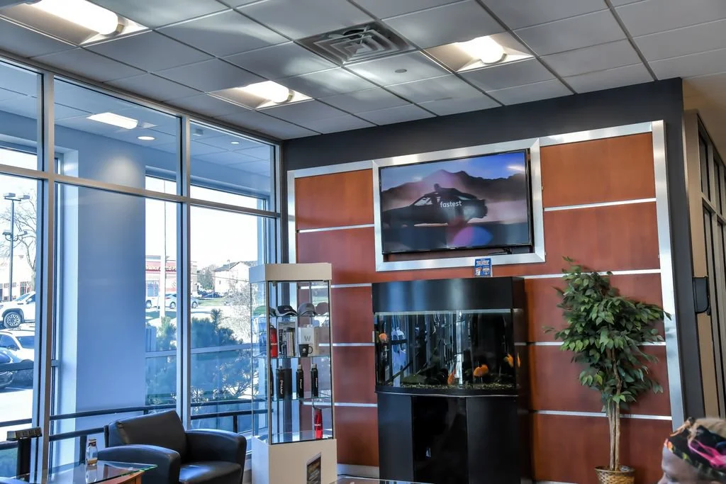 Used 2025 Sterling Metallic GMC Denali Ultimate image 32