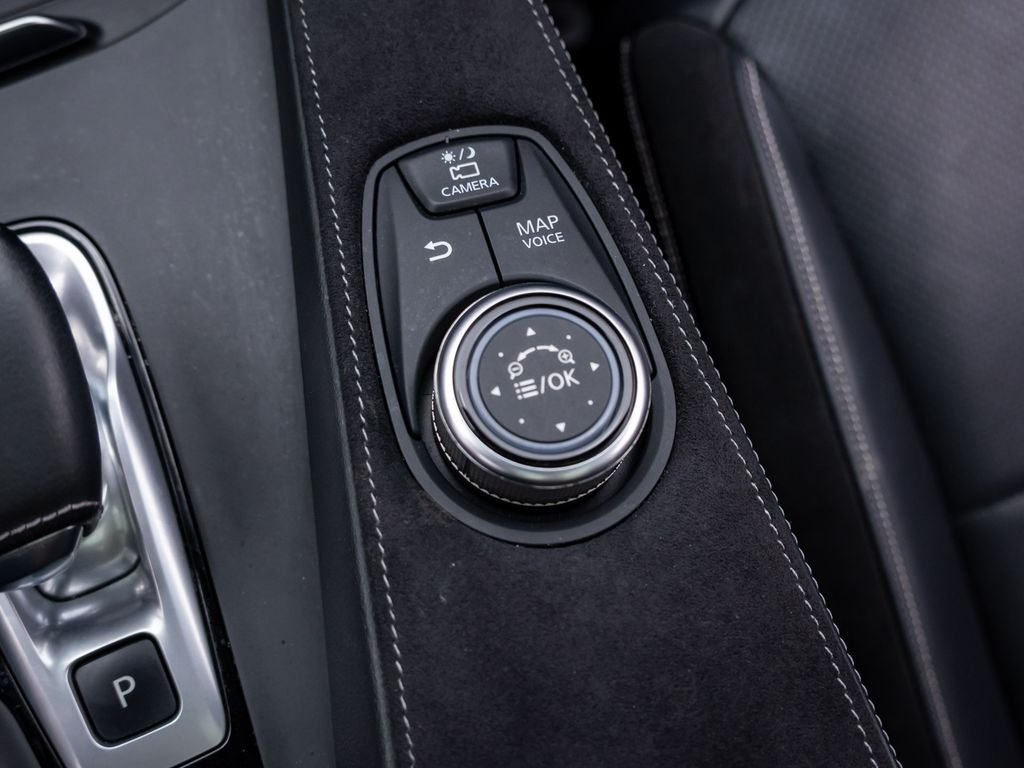 Used 2019 Black Obsidian INFINITI ESSENTIAL image 22