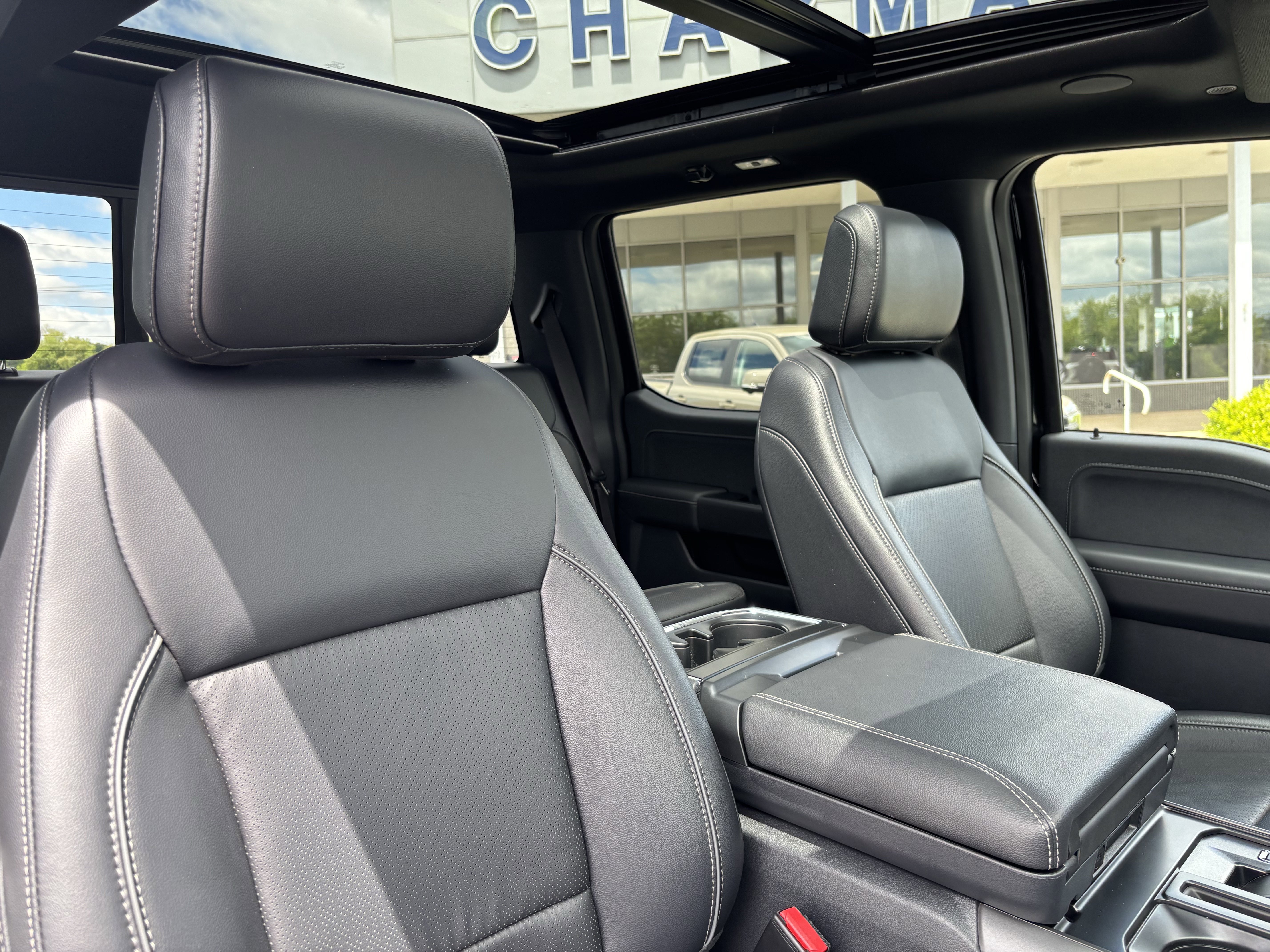 Used 2025 Black Ford LARIAT image 42