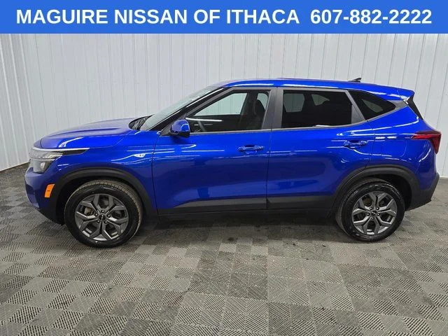 Used 2024 Blue Kia LX image 5