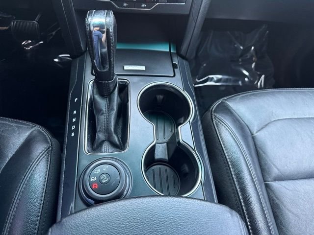 Used 2016 Gray Ford XLT image 13