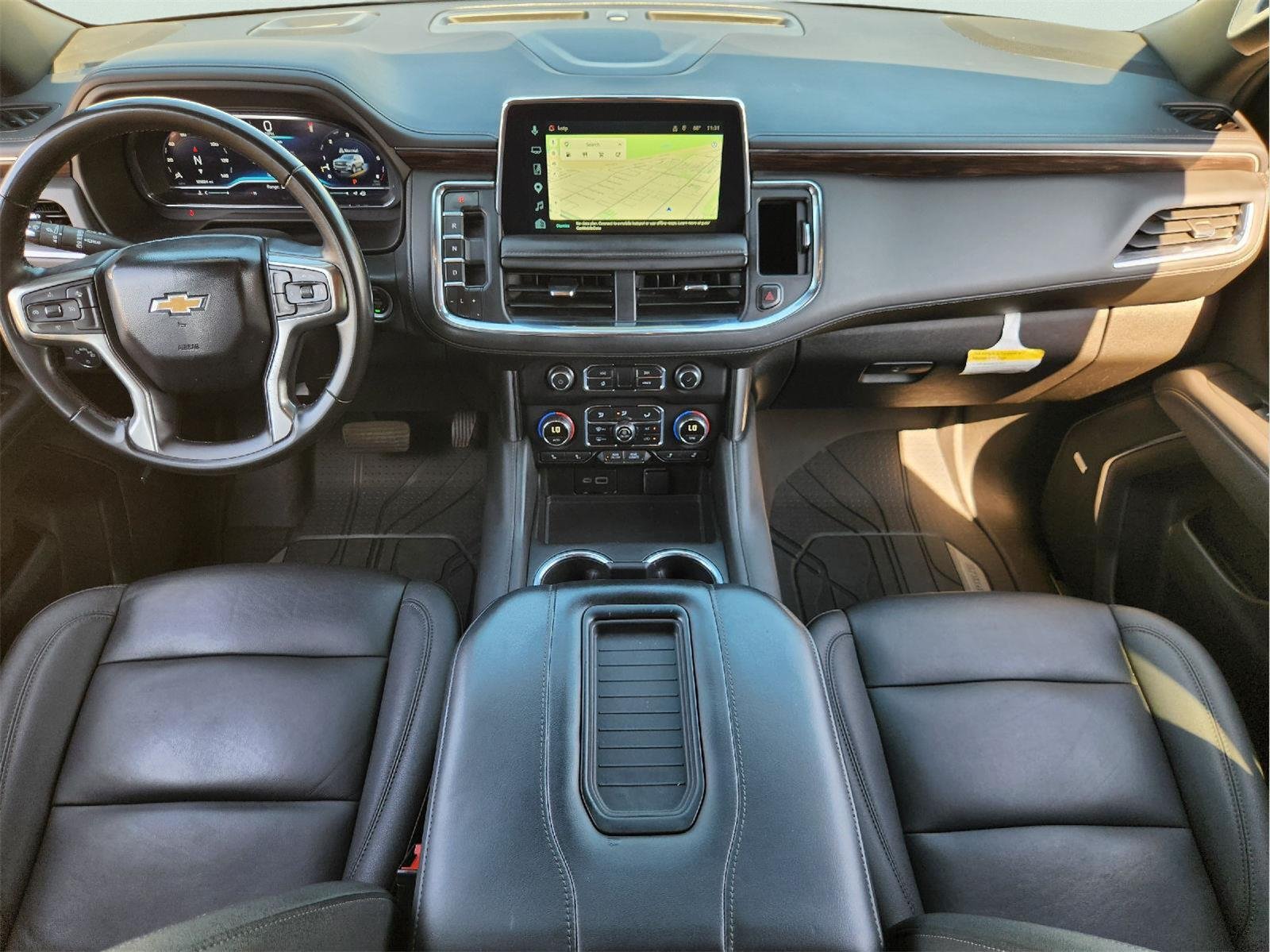 2024 Chevrolet Suburban LT - Photo 25
