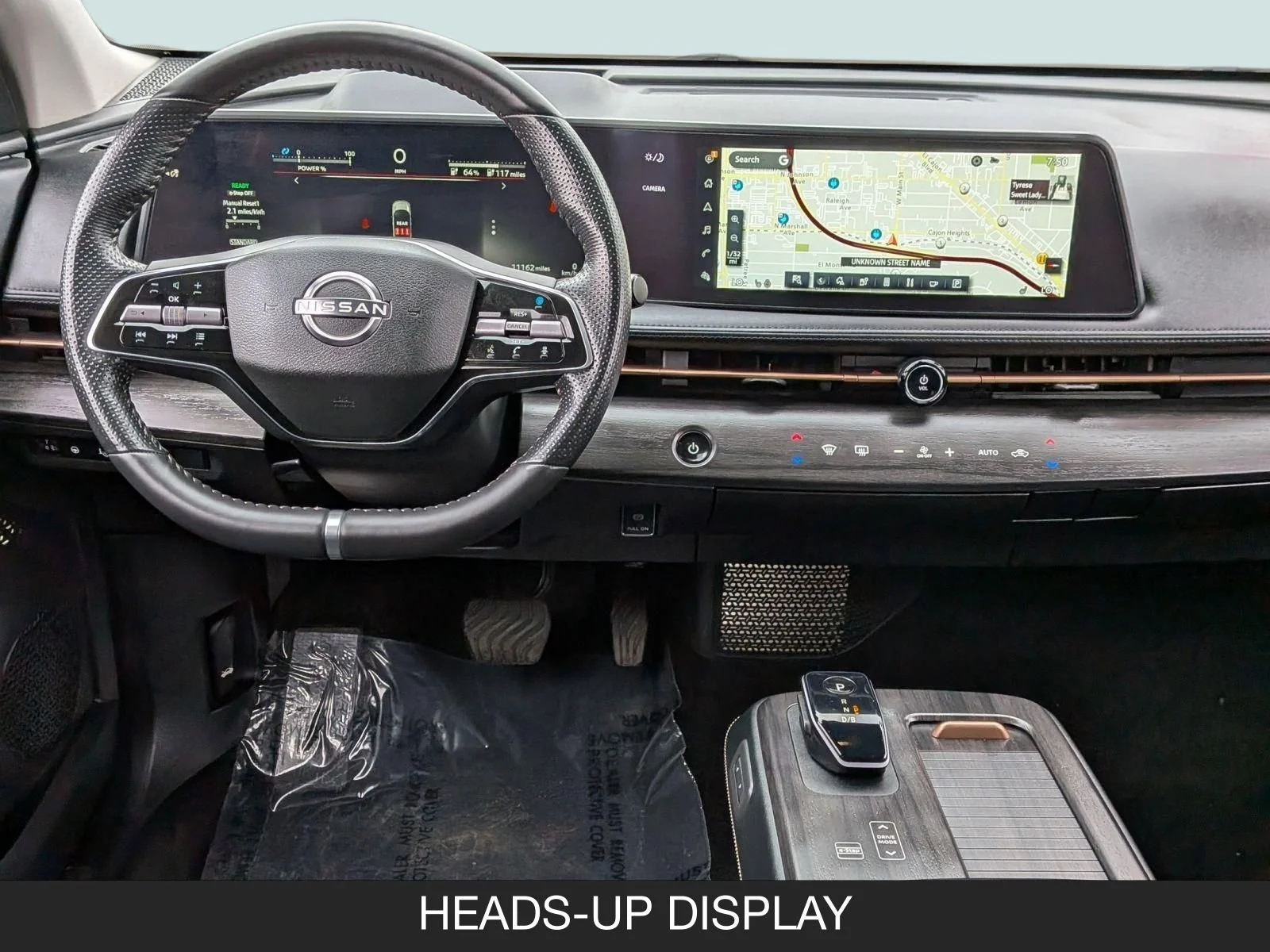 Used 2025 Black Diamond Pearl Nissan ENGAGE image 13