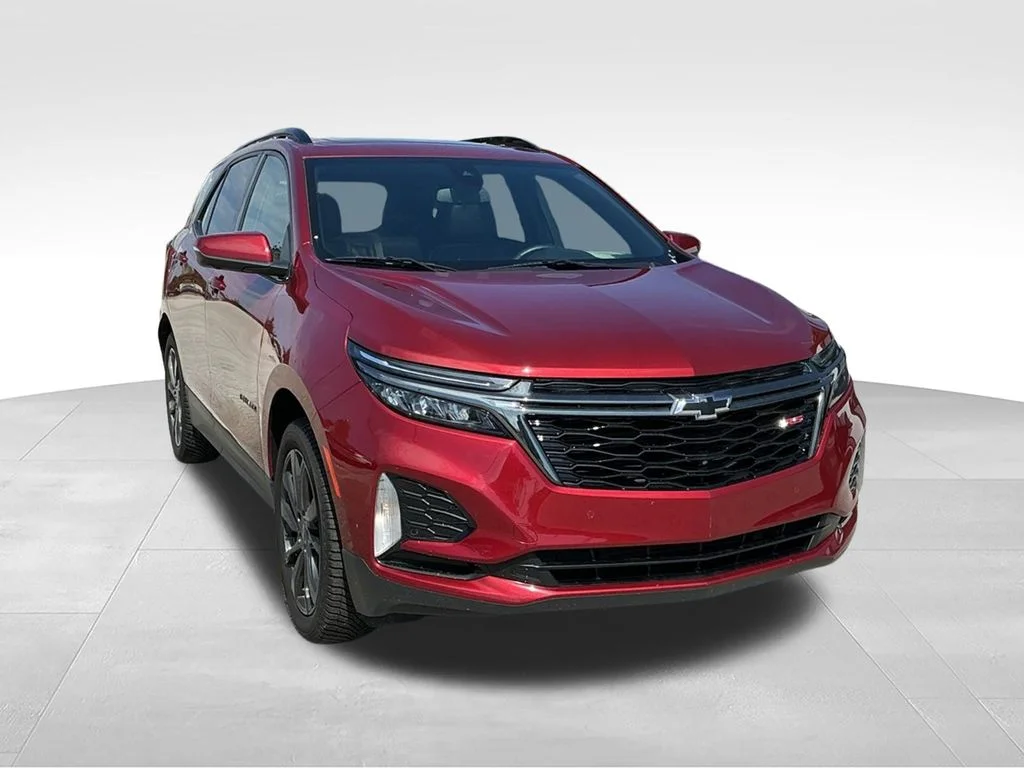 Used 2023 Red Chevrolet RS image 16