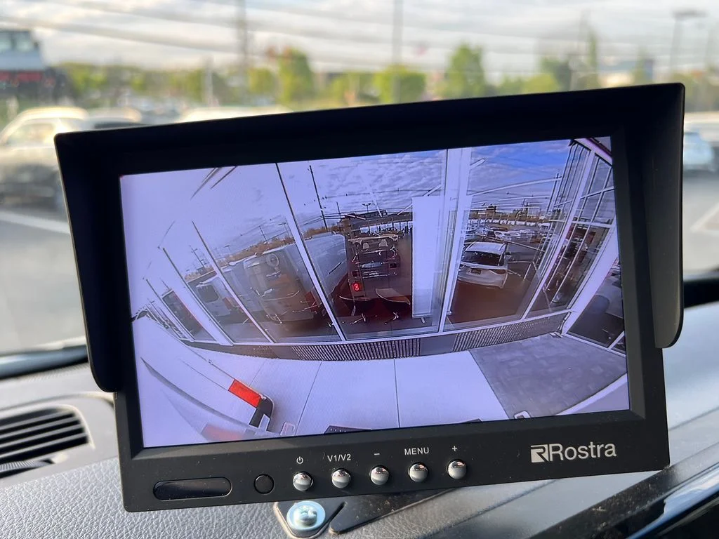 New 2025  Mercedes-Benz Standard Roof image 9