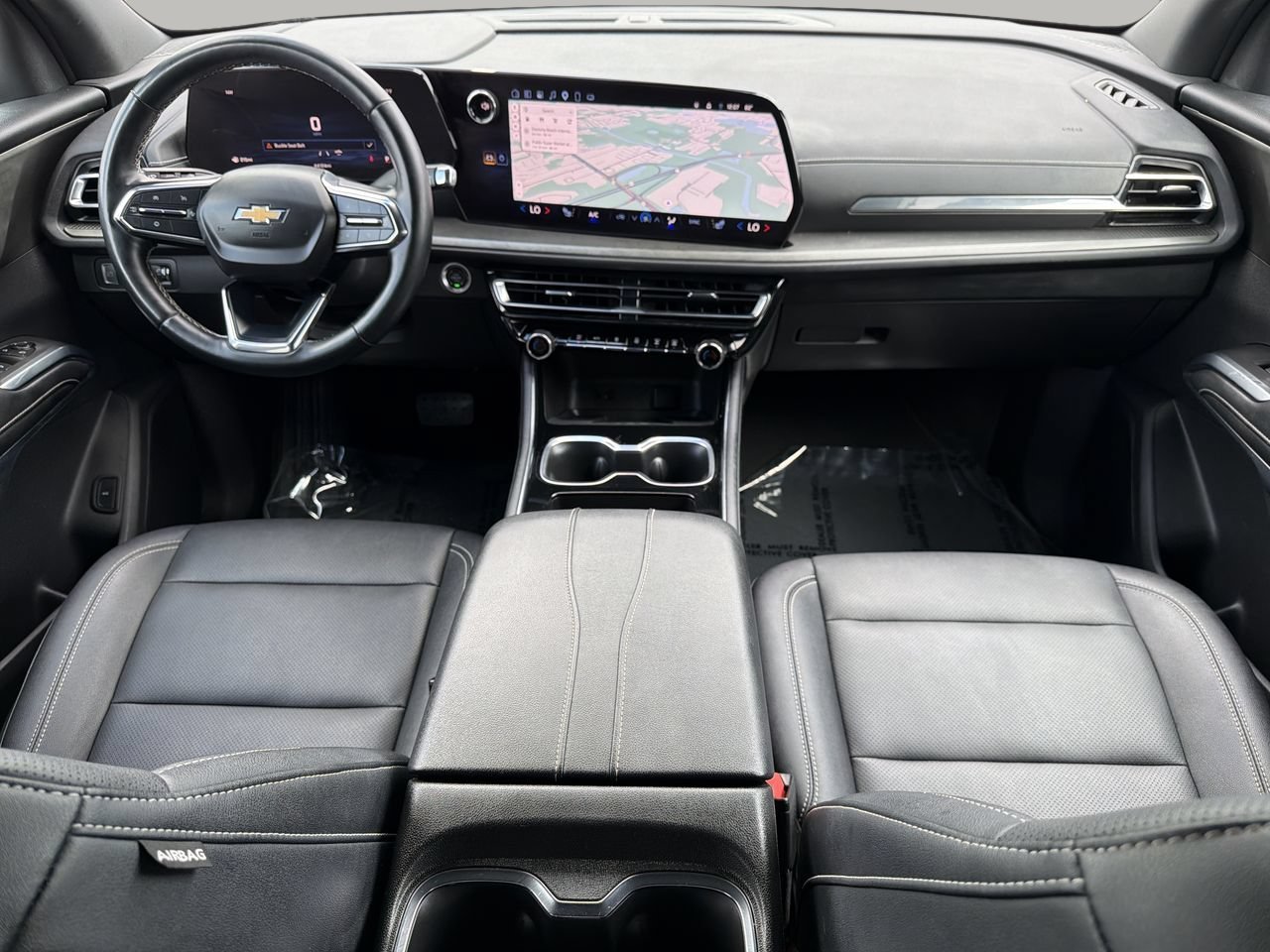 Used 2025 Summit White Chevrolet LT image 13