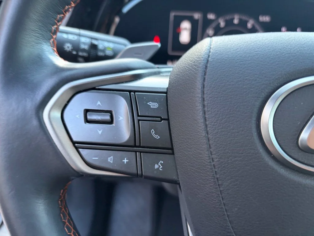 Used 2024 White Lexus 250 Premium image 19