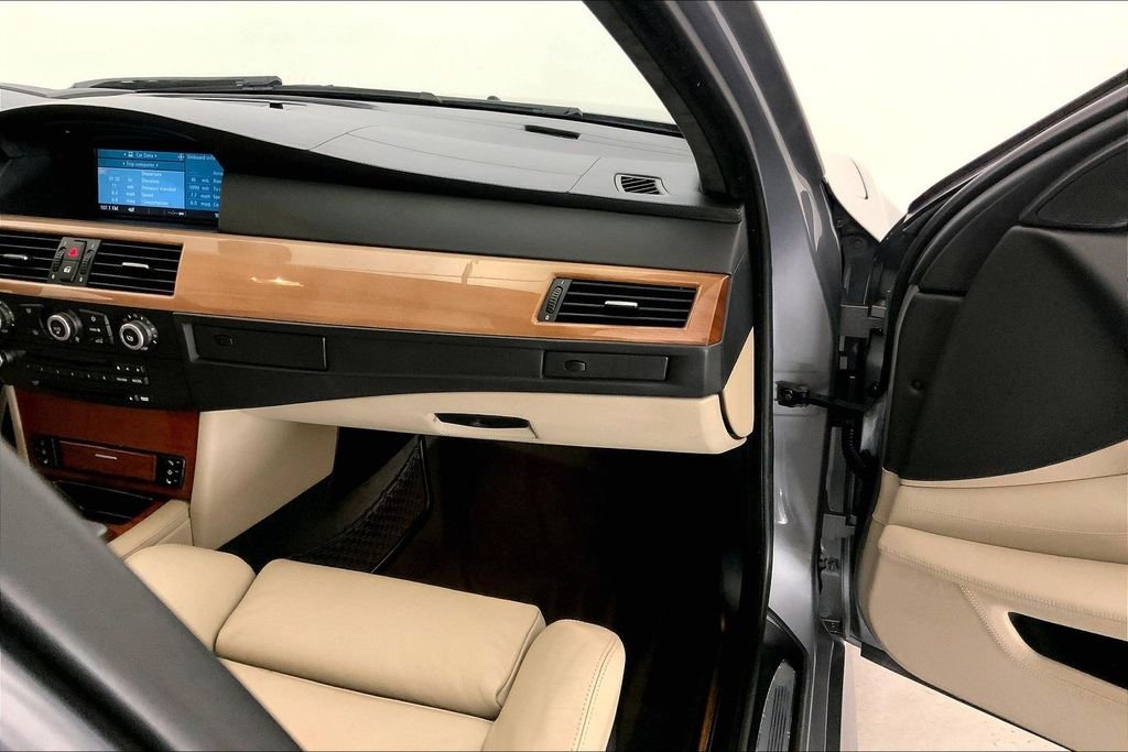 Used 2008 Space Gray Metallic BMW  image 23