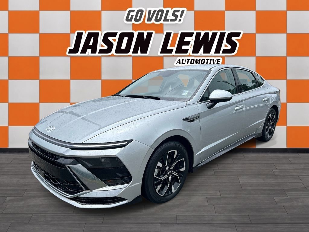 Used 2024 Aero Silver Hyundai SEL image 8