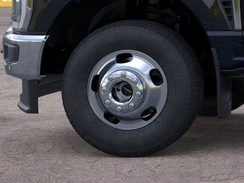 New 2026 Agate Black Metallic Ford F-350® Lariat® image 19