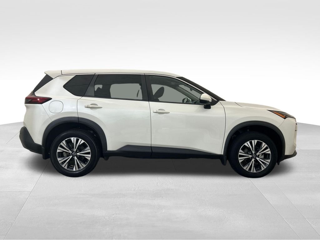 2022 Nissan Rogue SV - Photo 7