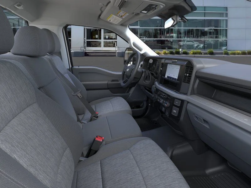 2025 Ford F-350 Super Duty Chassis Cab XL - Photo 11
