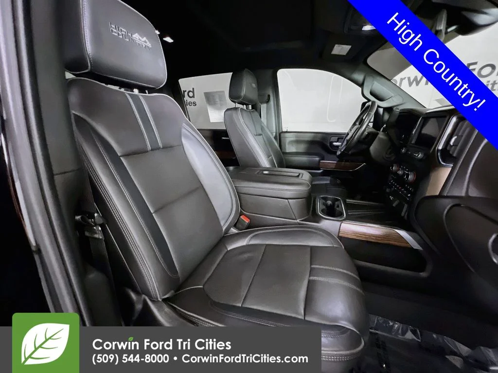 Used 2022 Black Chevrolet High Country image 18