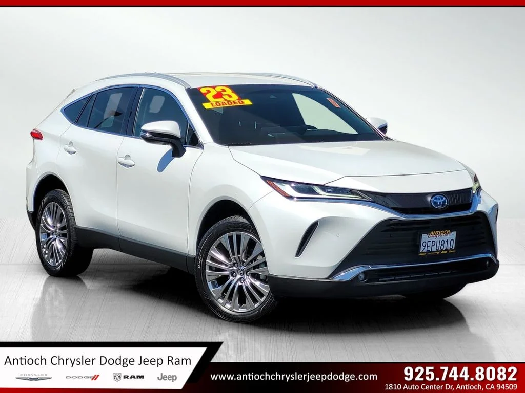 2023 Toyota Venza XLE Hybrid AWD's photo