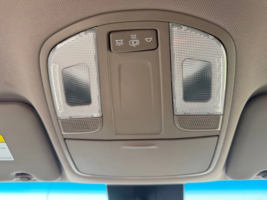 Used 2021 Blue Hyundai Value image 13
