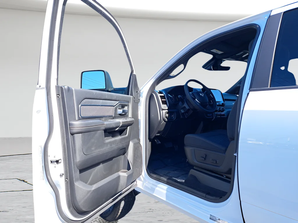 New 2026 Bright White Clear-Coat Exterior Paint RAM Big Horn image 10