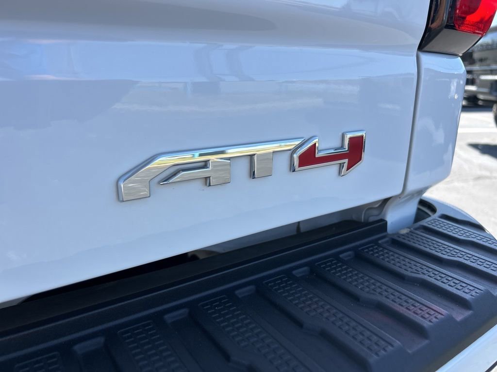 Used 2025 Summit White GMC AT4 image 28