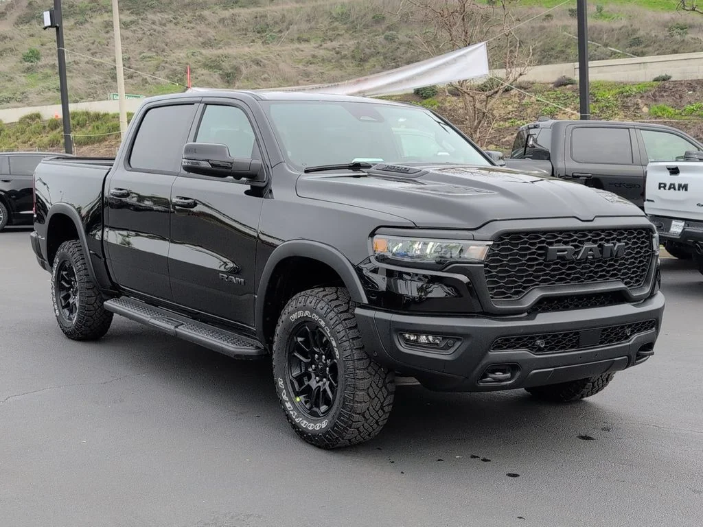 New 2026 Diamond Black Crystal Pearl-Coat Exterior Paint RAM Rebel image 3