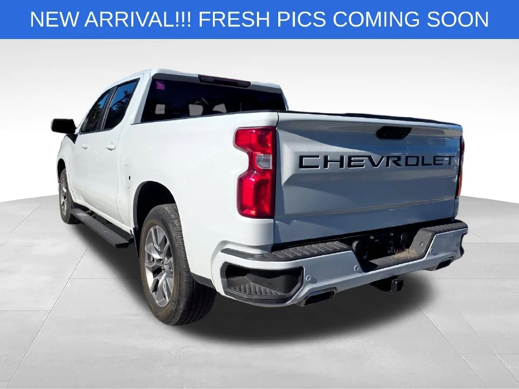 Used 2021 White Chevrolet RST image 6