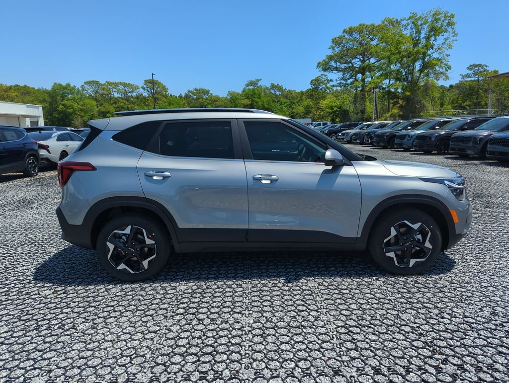 New 2026 Steel Gray Kia EX image 8