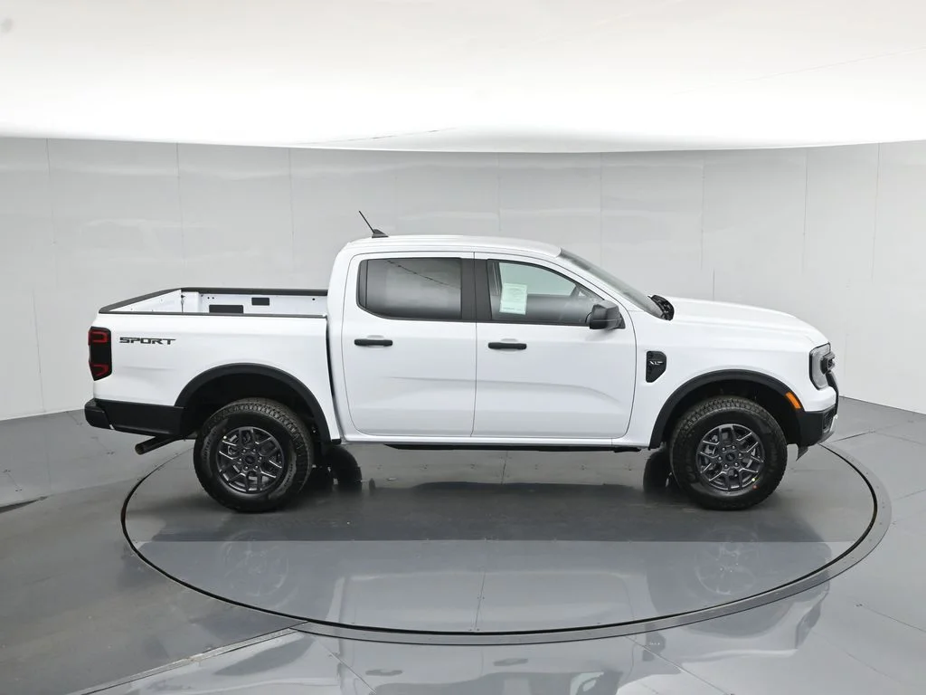 New 2026 Oxford White Ford XLT image 37