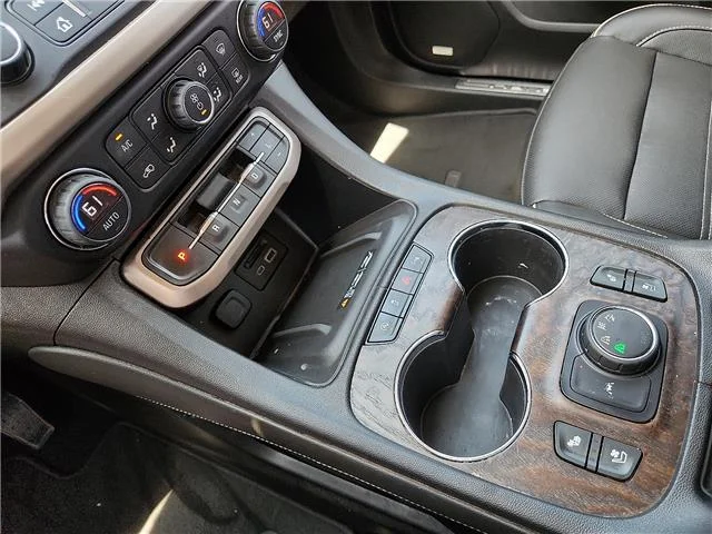 Used 2020 Black GMC Denali All-wheel Drive image 20