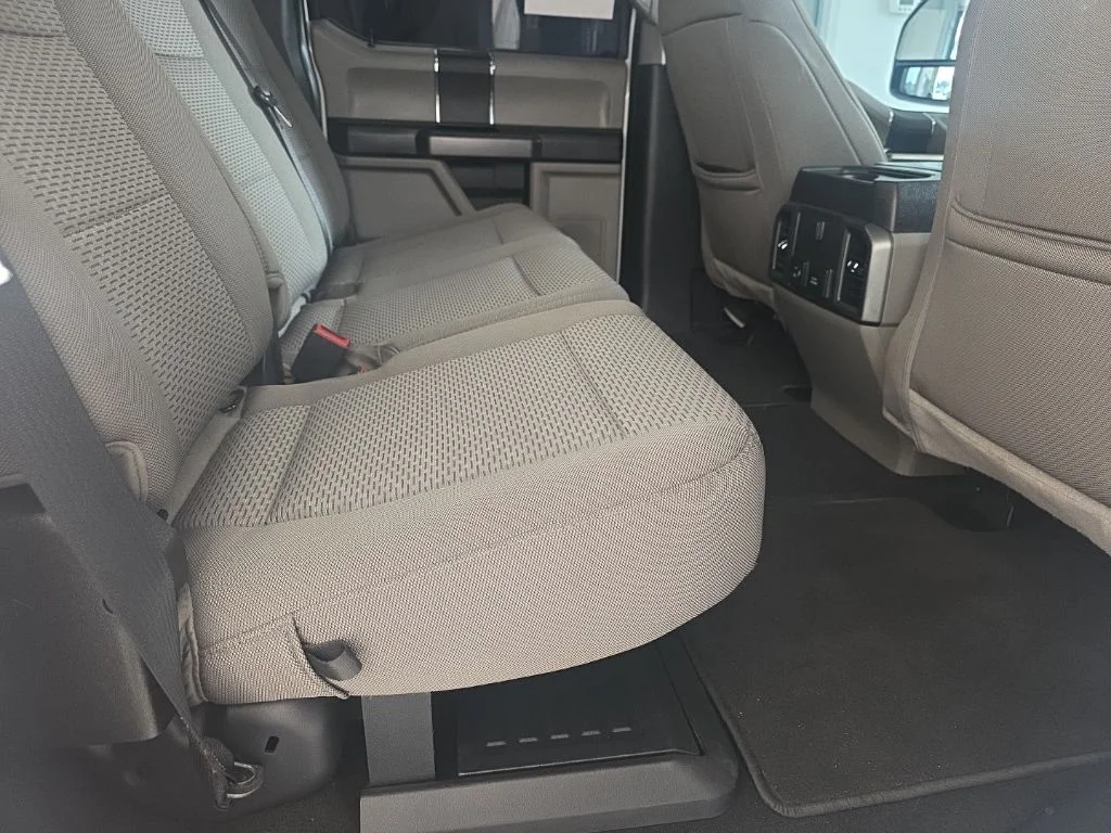 Used 2021 Oxford White Ford XLT image 23