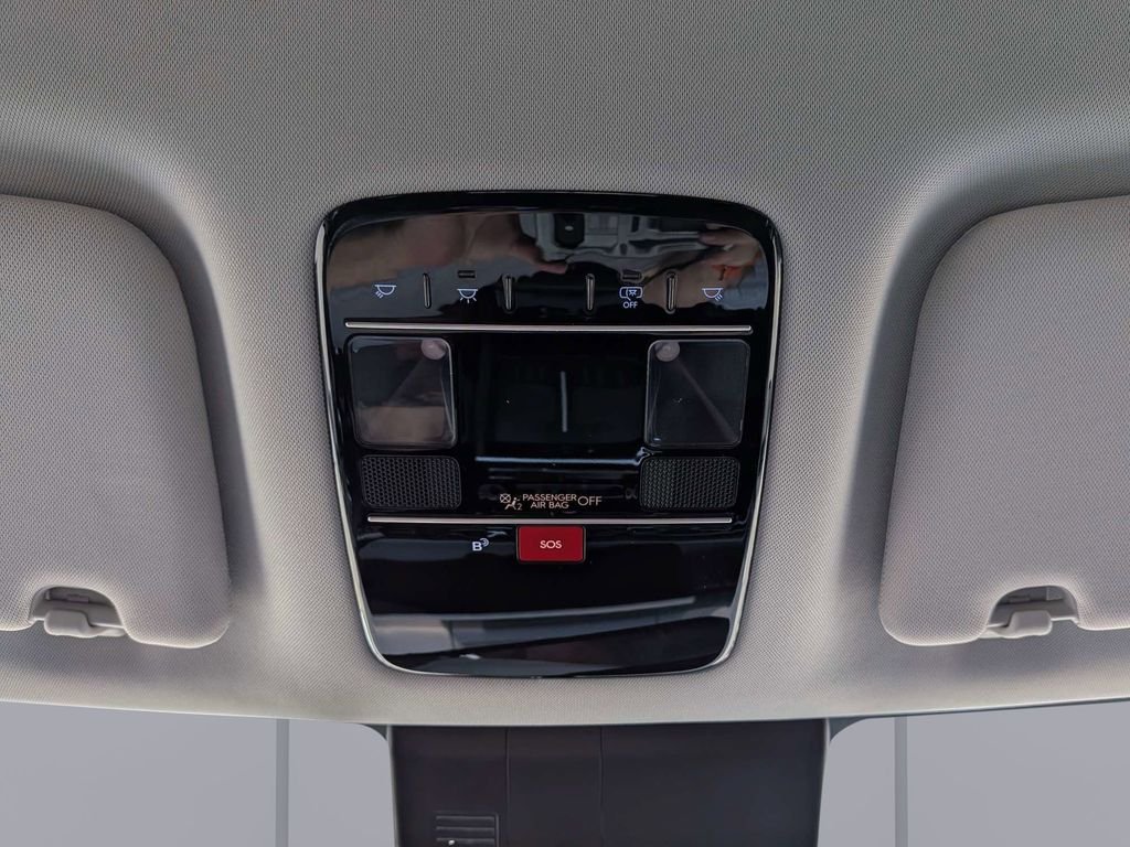 Used 2025 Gray Hyundai SE image 25