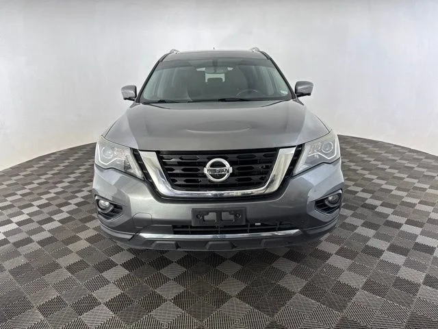Used 2017 Nissan Pathfinder SL with VIN 5N1DR2MM5HC683822 for sale in Columbia, MO