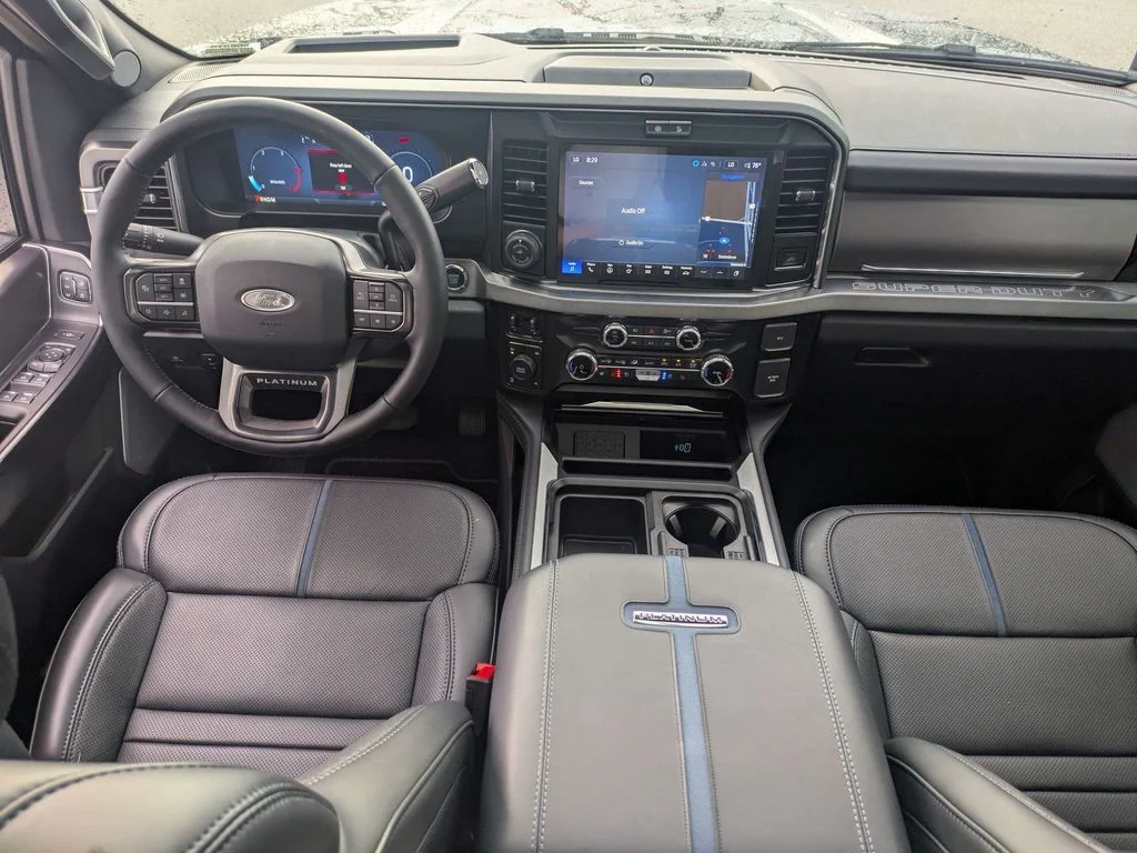 2026 Ford F-250 Super Duty Platinum - Photo 18