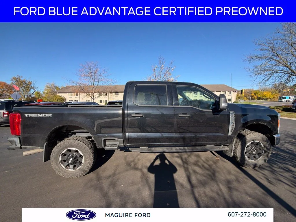 Used 2025 Black Ford XLT image 4