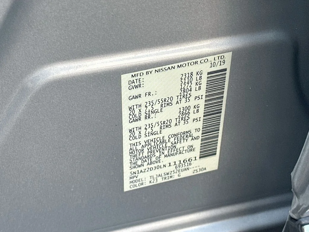 Used 2020 Silver Nissan Platinum image 33