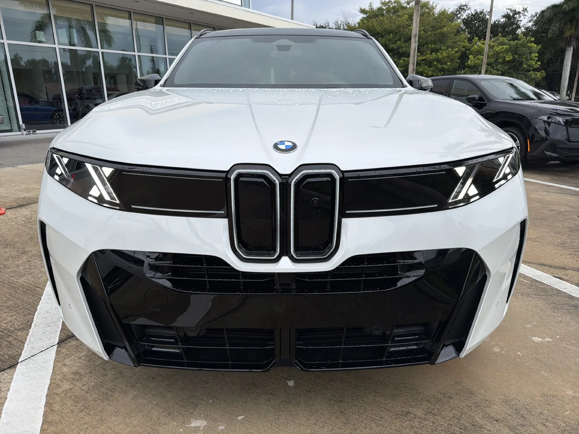 New 2027 Mineral White Metallic BMW  image 2