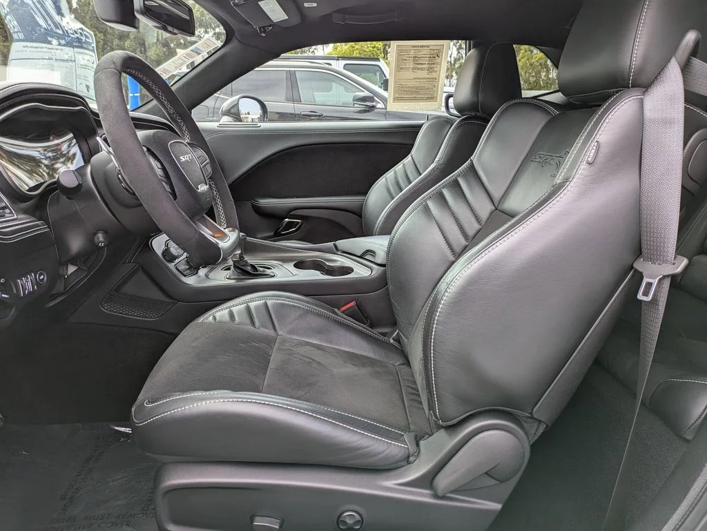 2023 Dodge Challenger SRT - Photo 8