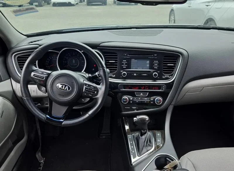 Used 2015 Ebony Black Kia EX image 5