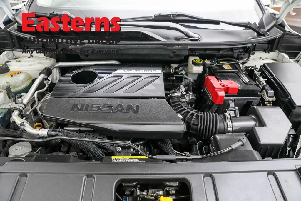 Used 2022 White Nissan SV image 7