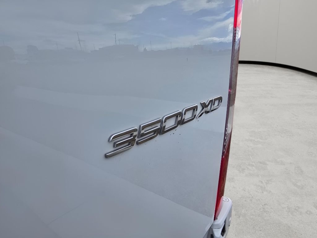 Used 2022 Arctic White Mercedes-Benz High Roof V6 image 12