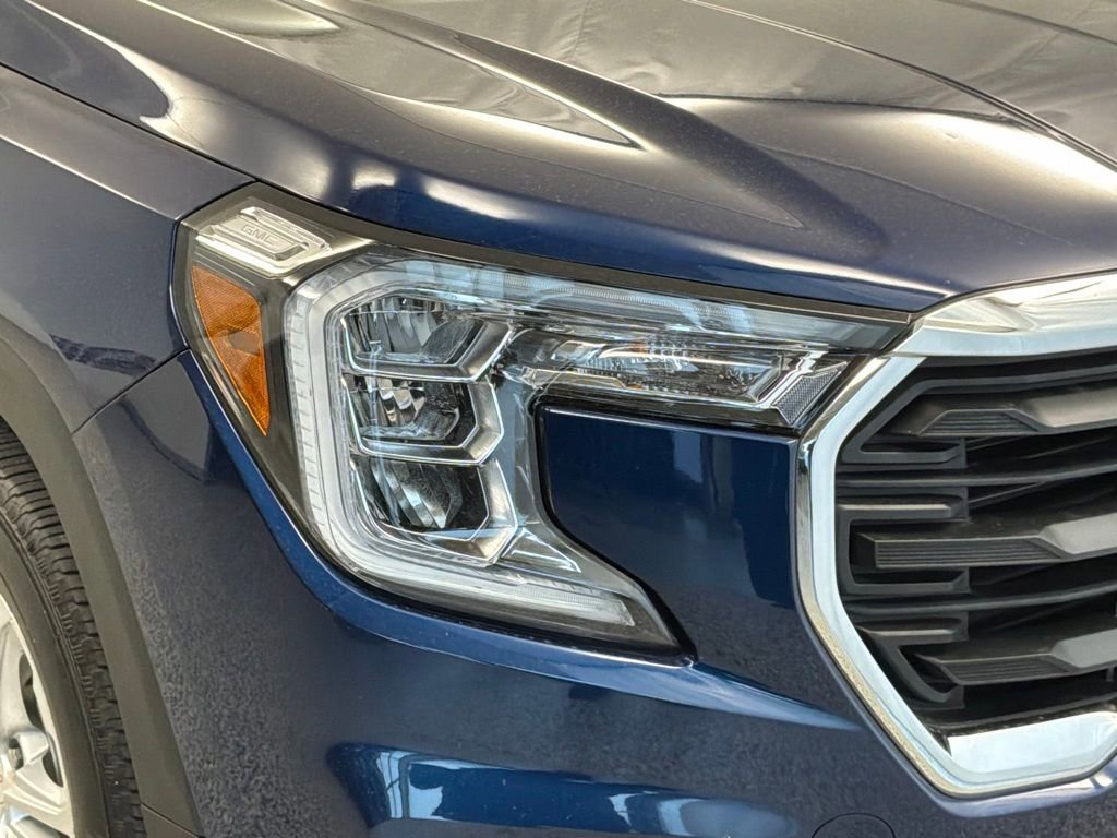 Used 2022 Marine Metallic GMC SLE image 13