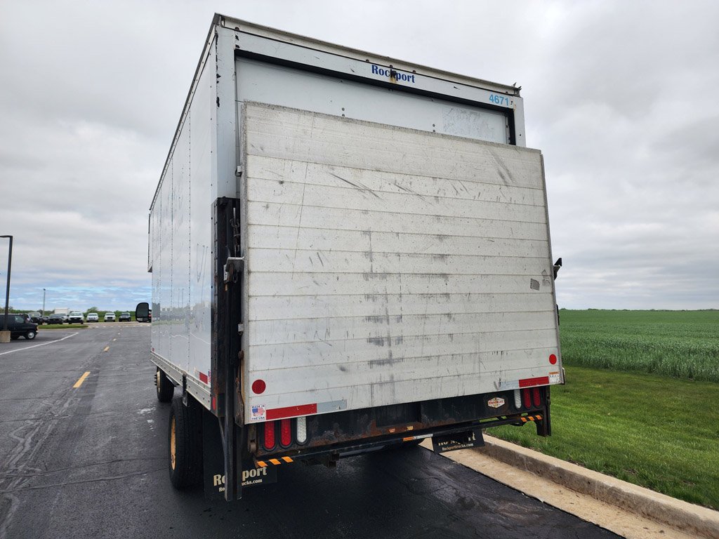 Used 2021 Oxford White Ford Base image 3